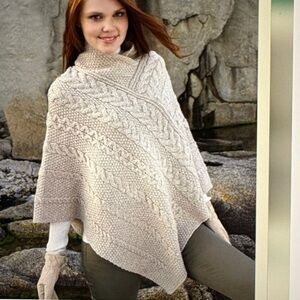 Inis Crafts Irish Merino Wool Chunky Mixed Knit Poncho M/L